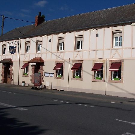 Le Lichou Hotel Vallon-en-Sully Екстериор снимка